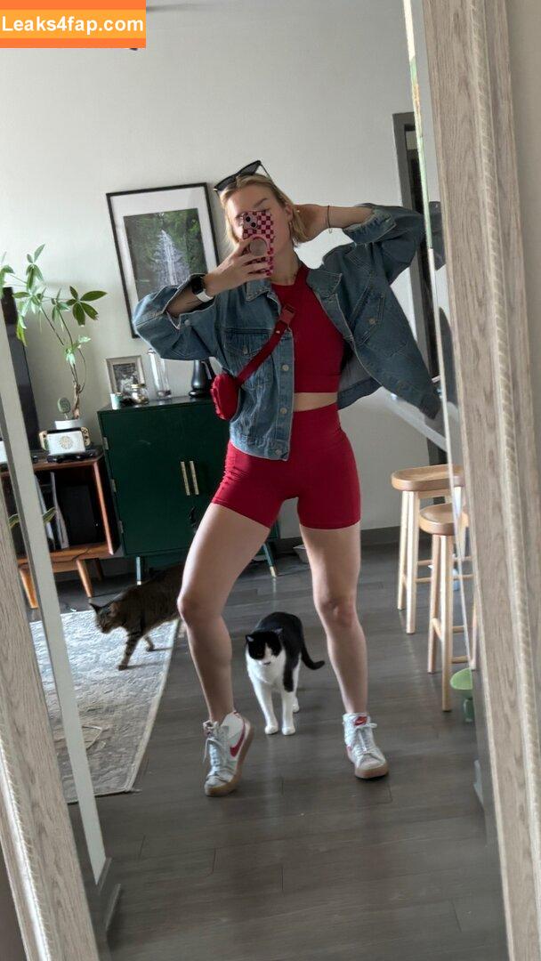 Courtney Miller / co_mill / courtney.miller / typicalvlogs leaked photo photo #0745