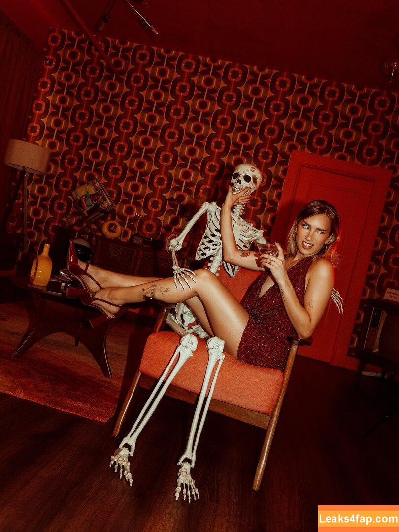 Courtney Miller / co_mill / courtney.miller / typicalvlogs leaked photo photo #0935