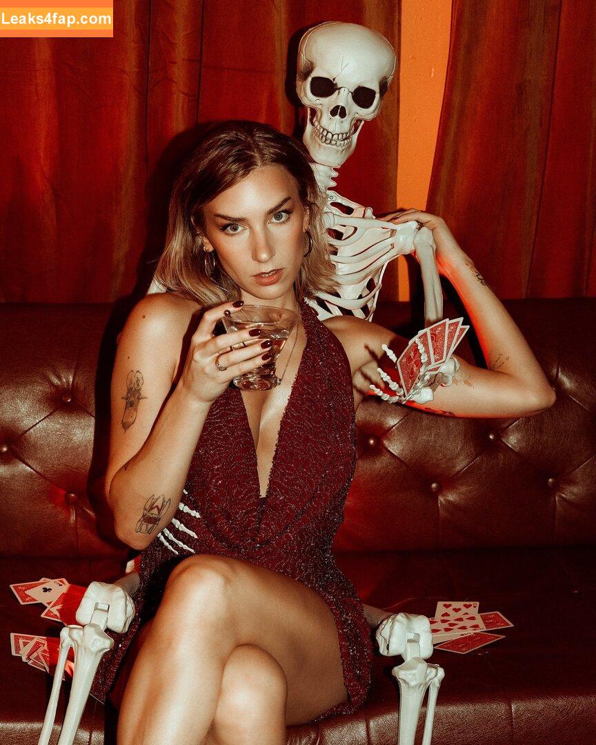 Courtney Miller / co_mill / courtney.miller / typicalvlogs leaked photo photo #0939