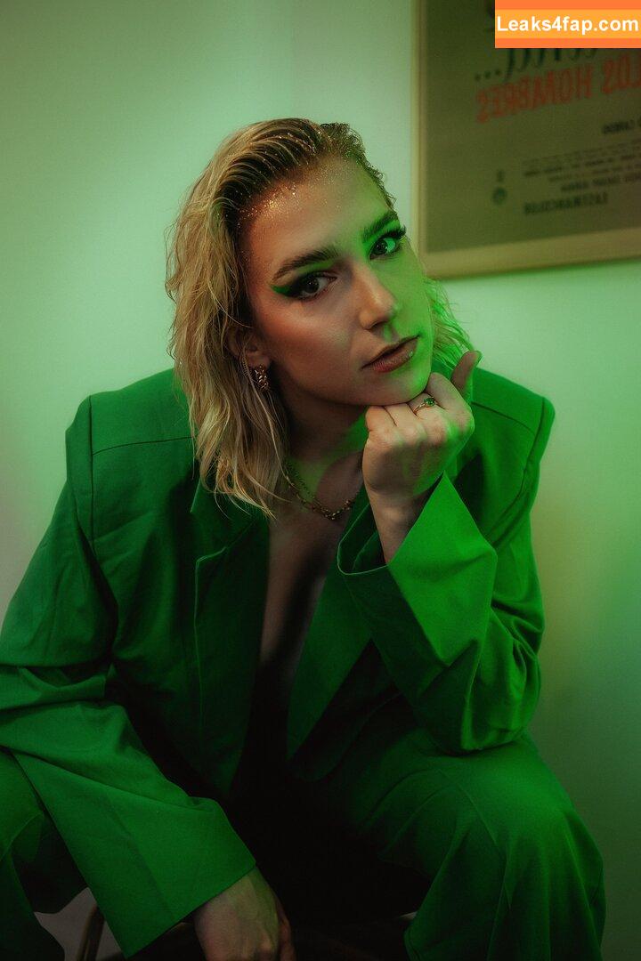 Courtney Miller / co_mill / courtney.miller / typicalvlogs leaked photo photo #0964