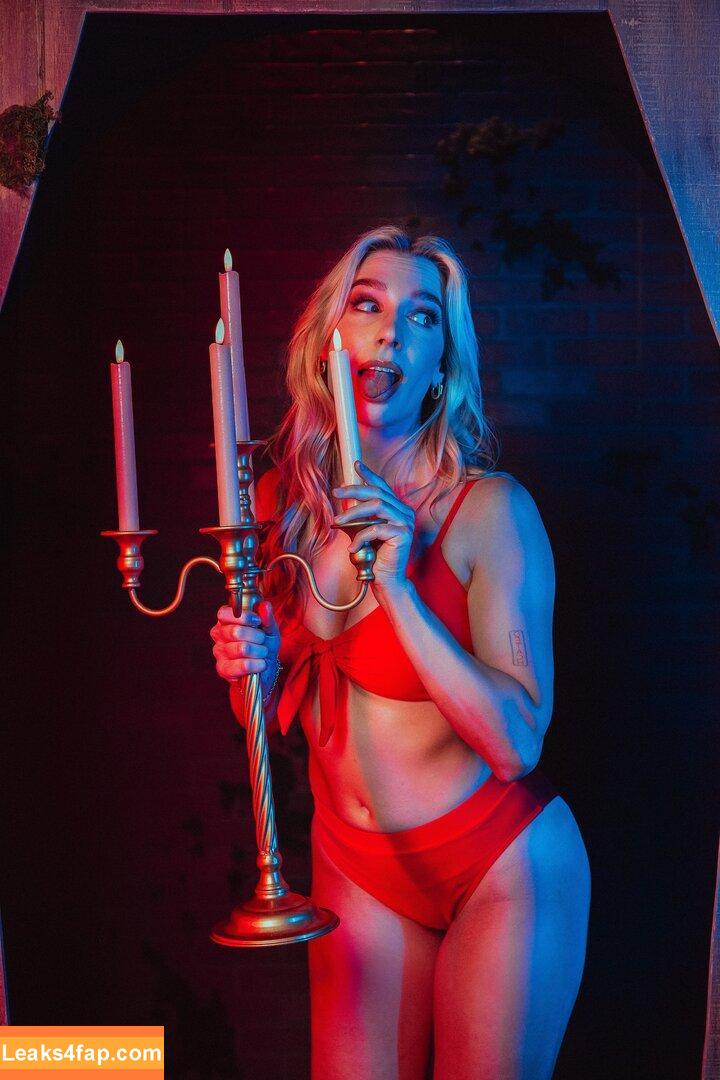 Courtney Miller / co_mill / typicalvlogs leaked photo photo #0984