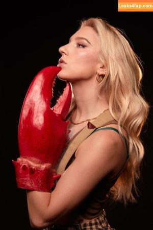 Courtney Miller photo #0072