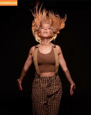 Courtney Miller photo #0079