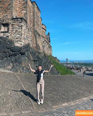 Courtney Miller photo #0191