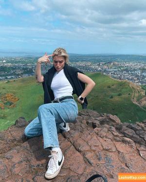 Courtney Miller photo #0206