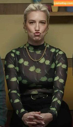 Courtney Miller photo #0210