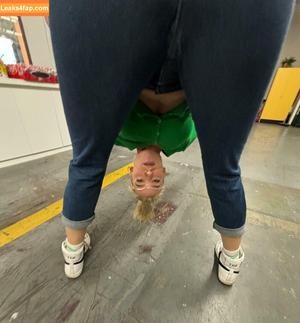 Courtney Miller photo #0299