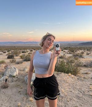 Courtney Miller photo #0421