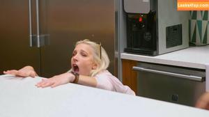 Courtney Miller photo #0457