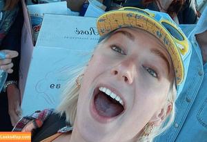 Courtney Miller photo #0460