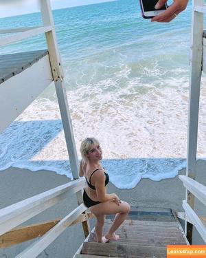 Courtney Miller photo #0462