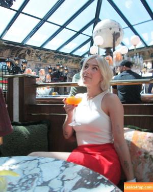 Courtney Miller photo #0468