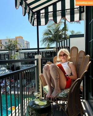 Courtney Miller photo #0469