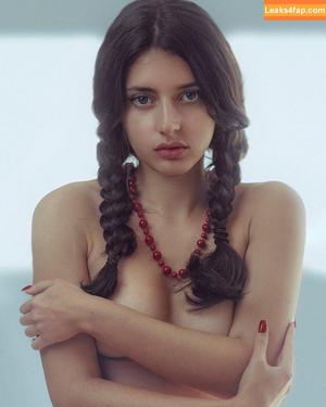 Courtney Miller photo #0571