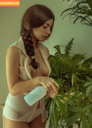 Courtney Miller photo #0576