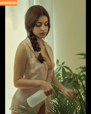 Courtney Miller photo #0590