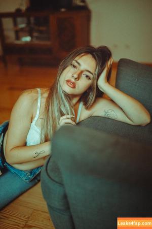 Courtney Miller photo #0619