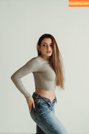 Courtney Miller photo #0662