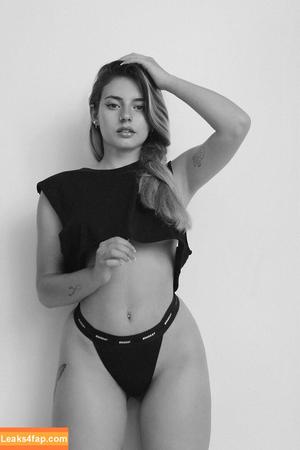 Courtney Miller photo #0671