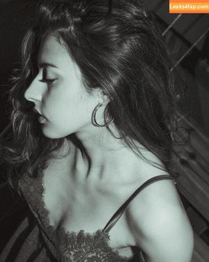 Courtney Miller photo #0686