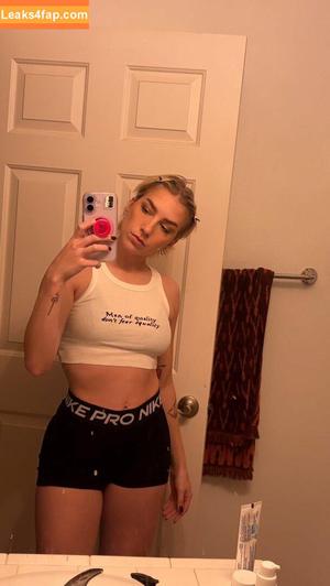 Courtney Miller photo #0996