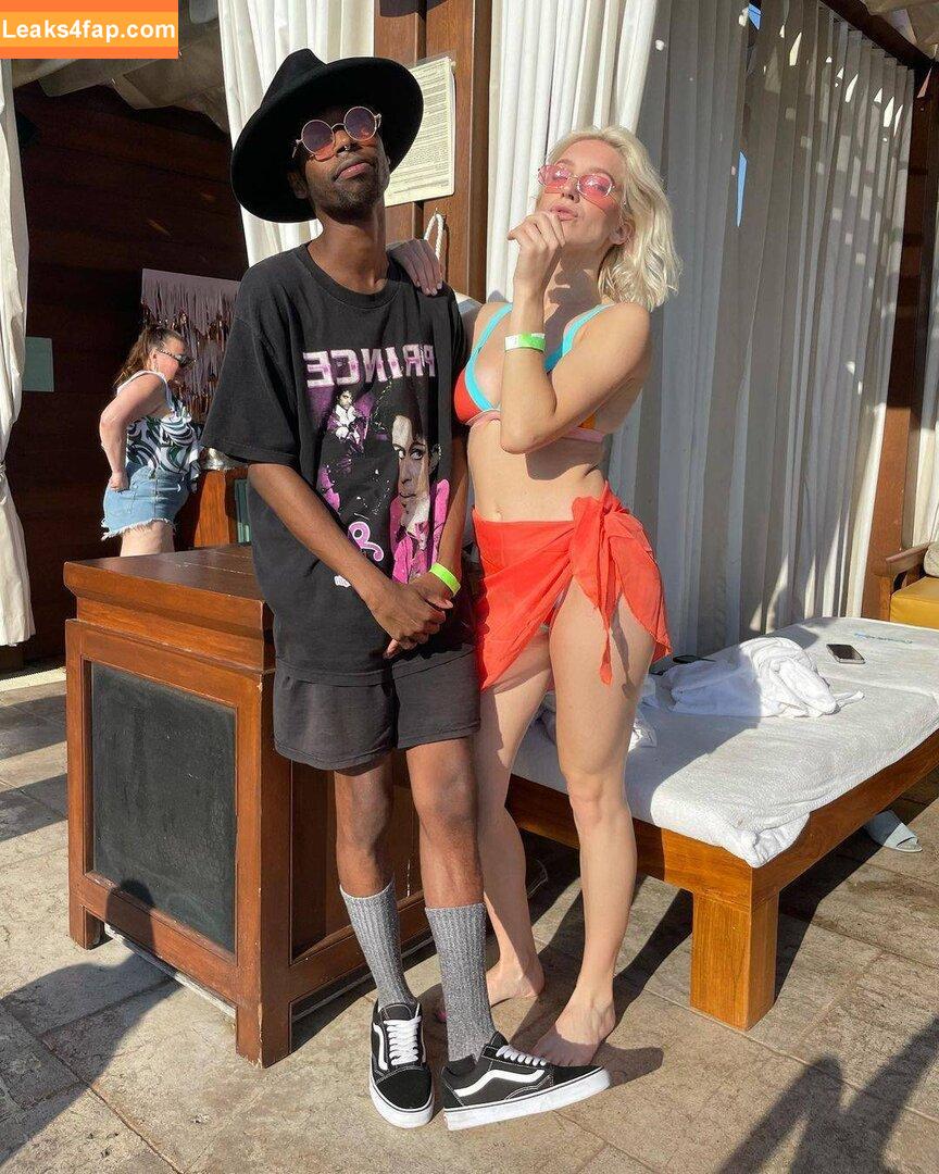 Courtney Miller / co_mill / typicalvlogs leaked photo photo #1068