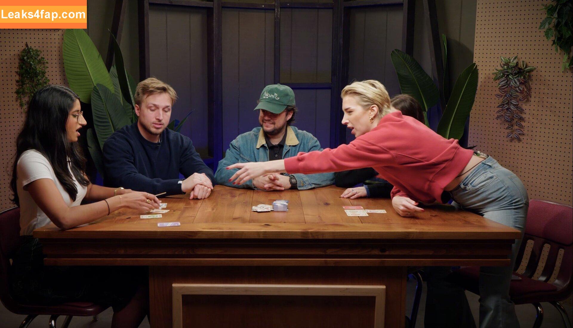 Courtney Miller / co_mill / typicalvlogs слитое фото фото #1093