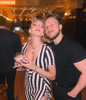 Courtney Miller photo #1037