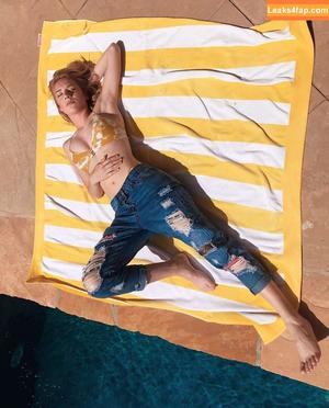 Courtney Miller photo #1080