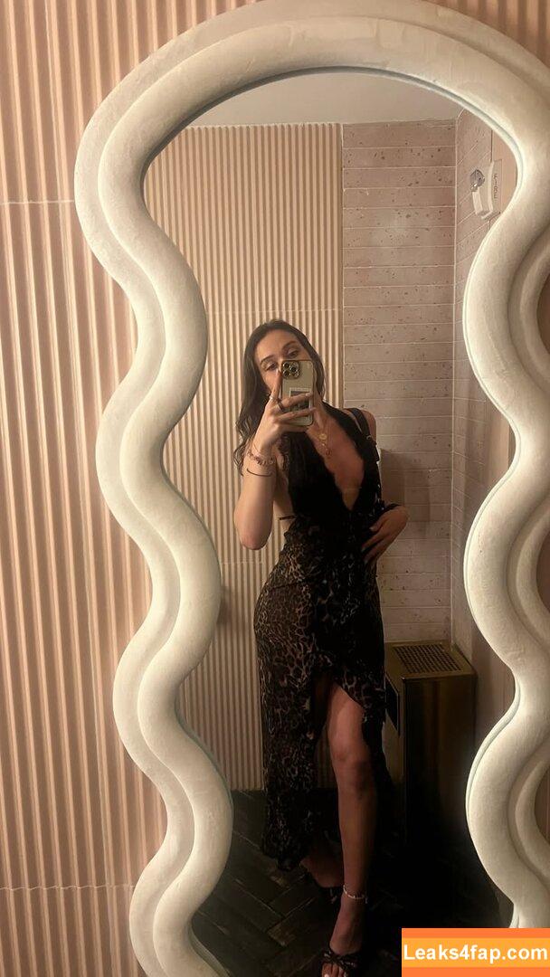 Courtney Sarault / court_sarault / courtsarault / https: leaked photo photo #0012