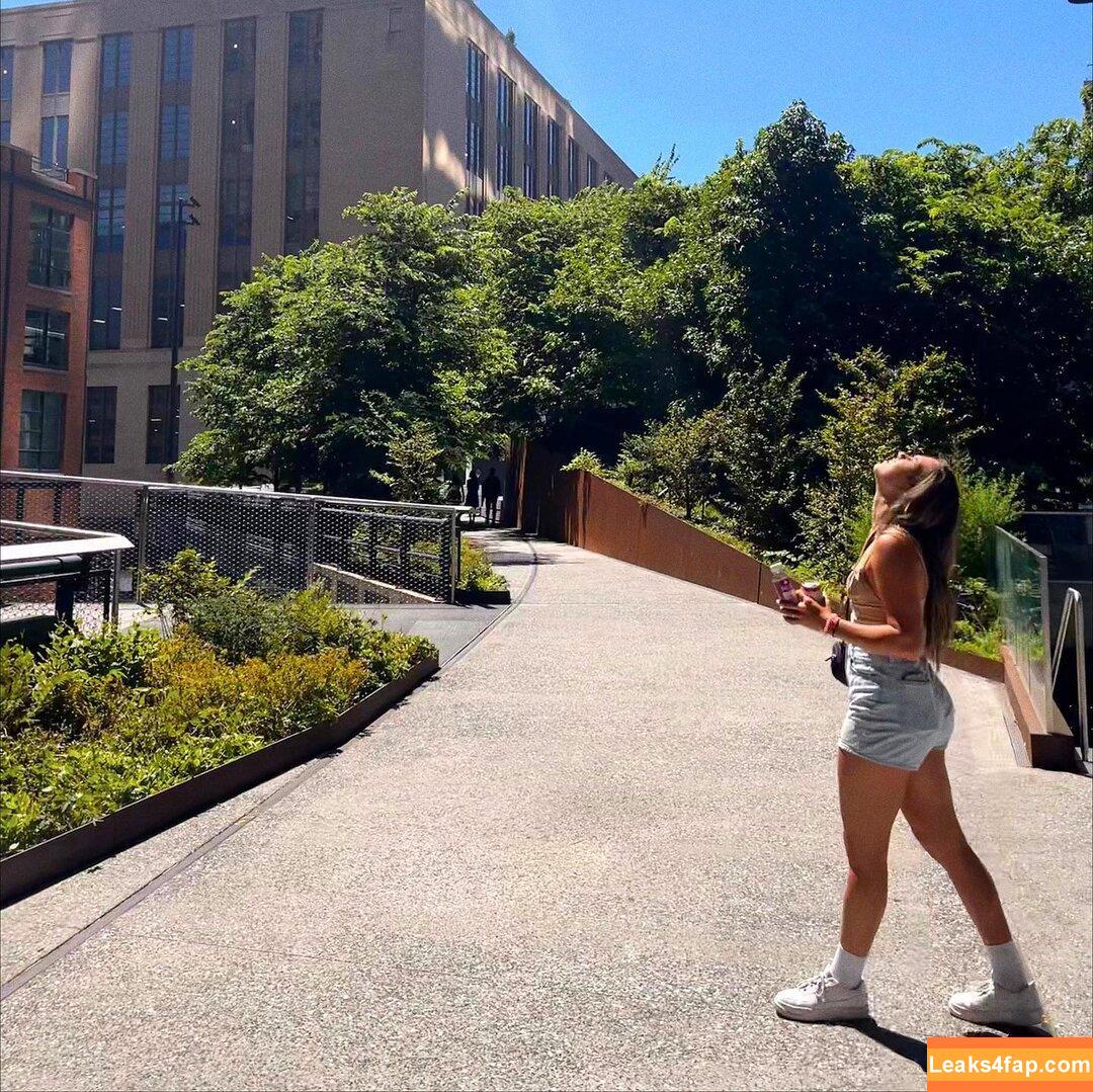 Courtney Sarault / court_sarault / courtsarault / https: leaked photo photo #0029