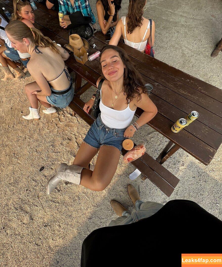 Courtney Sarault / court_sarault / courtsarault / https: leaked photo photo #0076