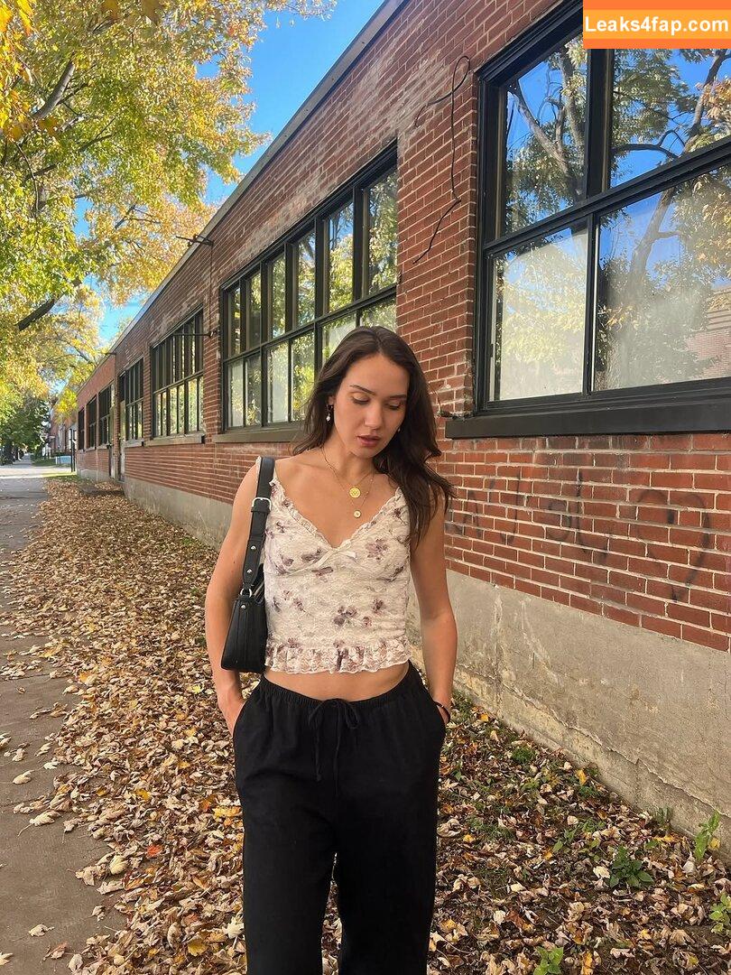 Courtney Sarault / court_sarault / courtsarault / https: leaked photo photo #0087