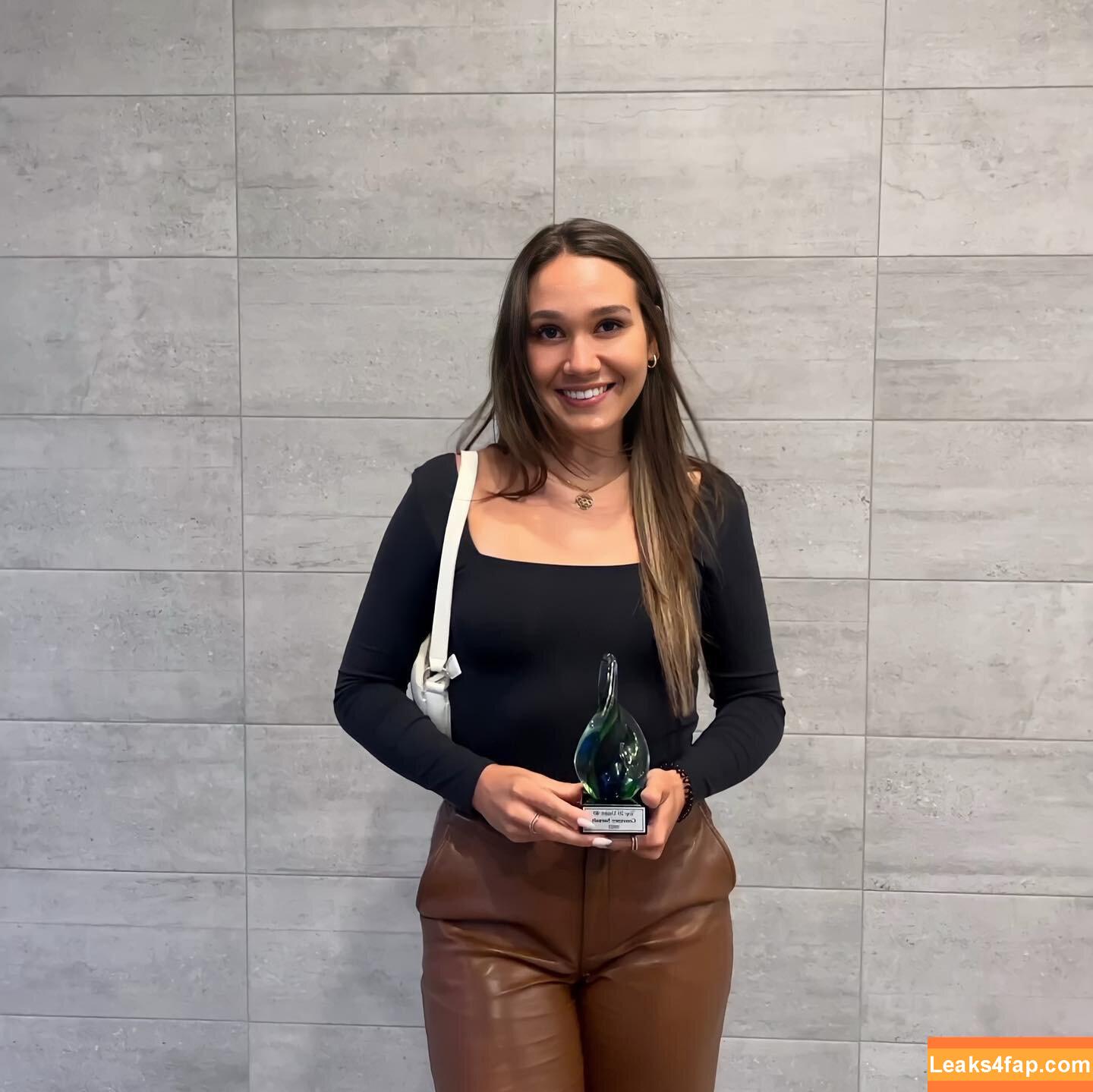 Courtney Sarault / court_sarault / courtsarault / https: leaked photo photo #0104