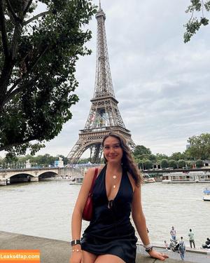 Courtney Sarault фото #0001