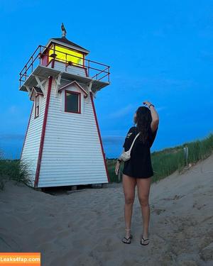 Courtney Sarault фото #0016