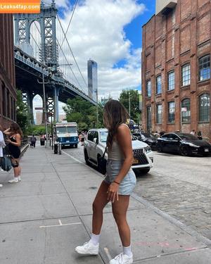 Courtney Sarault фото #0030