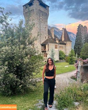 Courtney Sarault фото #0033