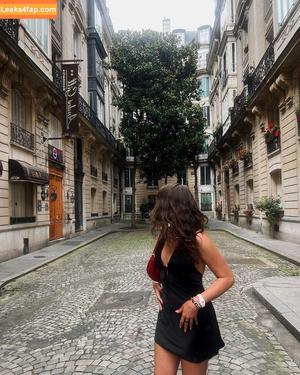 Courtney Sarault фото #0035