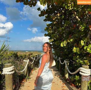 Courtney Sarault photo #0046