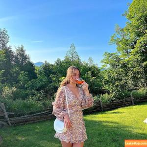 Courtney Sarault photo #0047