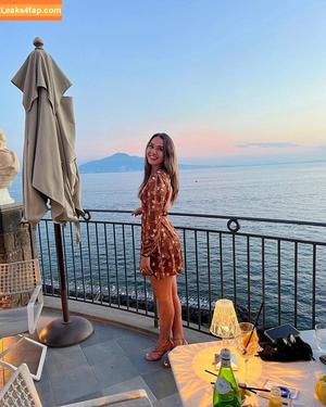 Courtney Sarault photo #0048