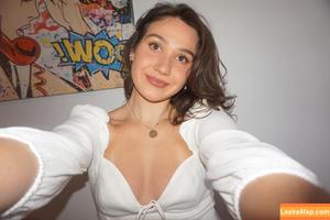 Courtney Sarault photo #0054