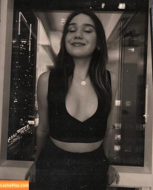 Courtney Sarault photo #0063