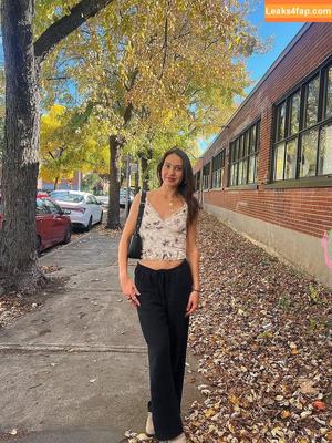 Courtney Sarault photo #0085