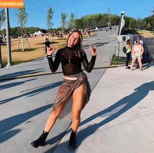 Courtney Sarault photo #0089