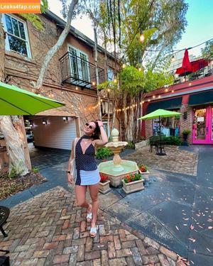 Courtney Sarault photo #0097