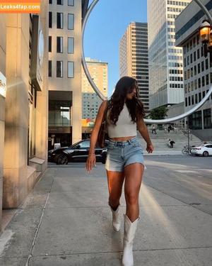 Courtney Sarault photo #0110