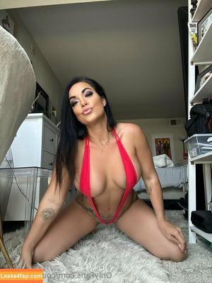 Courtney Tillia photo #0371