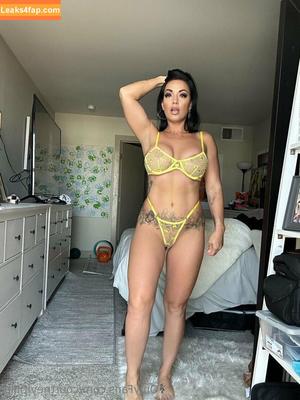 Courtney Tillia photo #0387